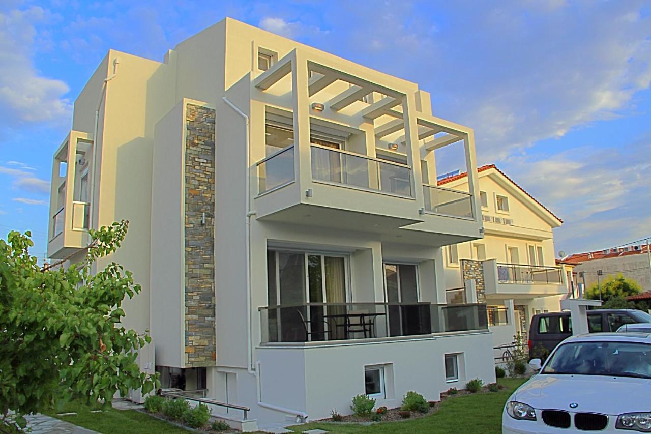 Sky Rays Luxury Apartments Nikiti  Zewnętrze zdjęcie