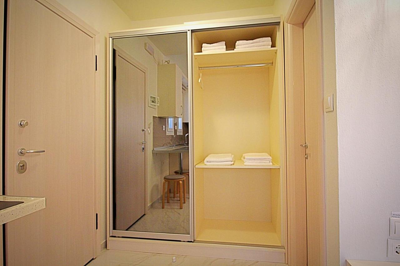 Sky Rays Luxury Apartments Nikiti  Zewnętrze zdjęcie