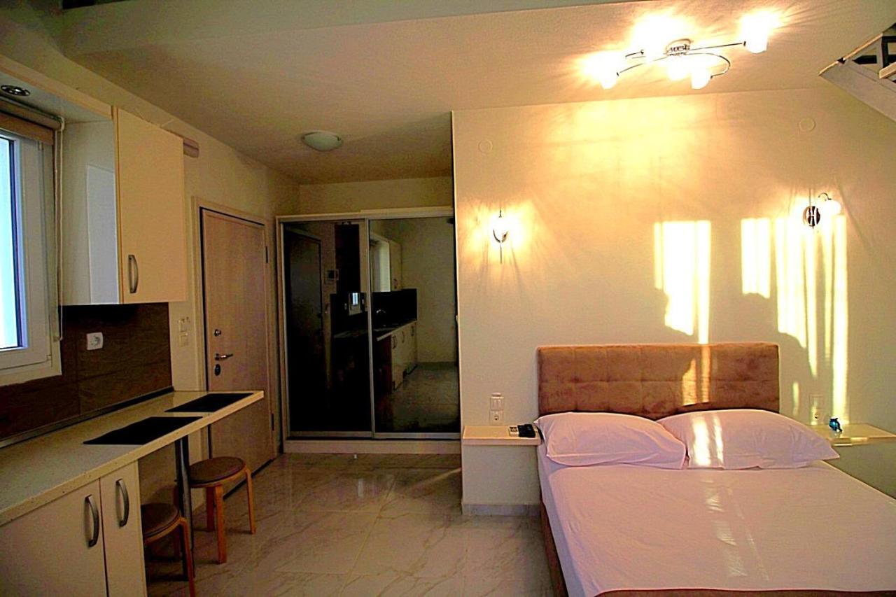 Sky Rays Luxury Apartments Nikiti  Zewnętrze zdjęcie