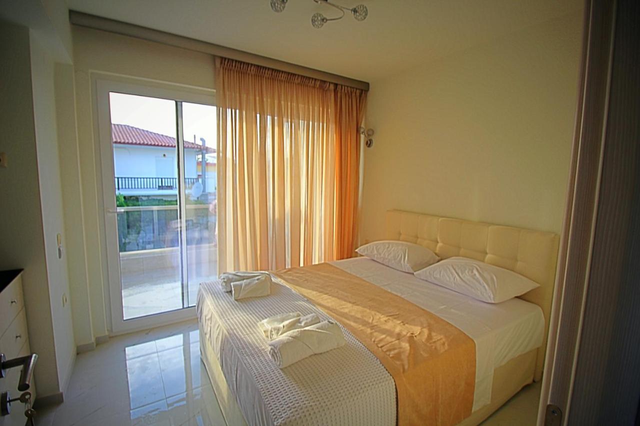 Sky Rays Luxury Apartments Nikiti  Zewnętrze zdjęcie