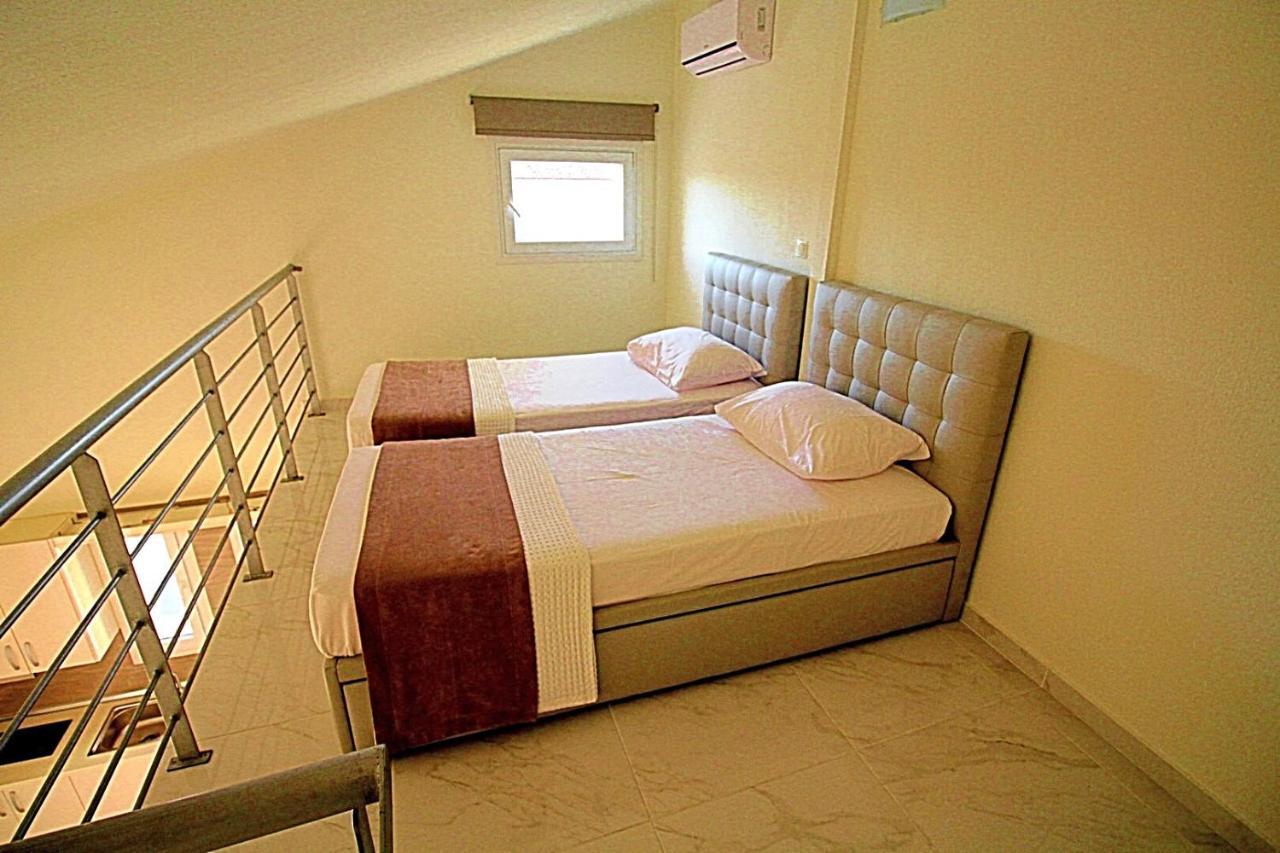 Sky Rays Luxury Apartments Nikiti  Zewnętrze zdjęcie
