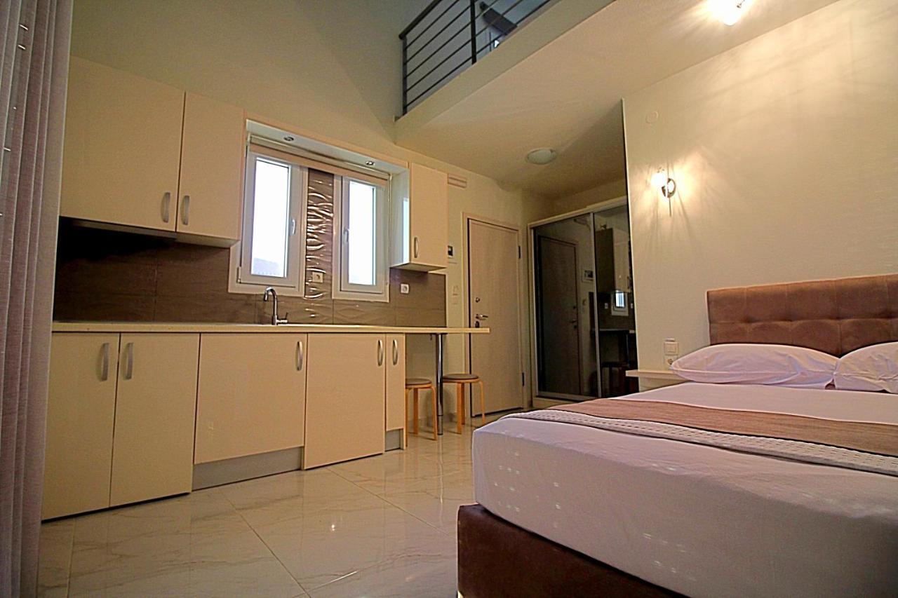 Sky Rays Luxury Apartments Nikiti  Zewnętrze zdjęcie